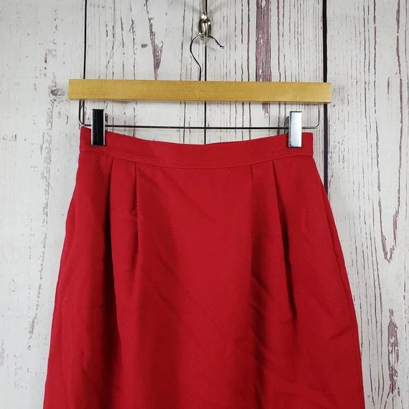 Talbots Pencil Skirt Womens Size 4 Pleat Front Knee Length Wool Red - Picture 2 of 6